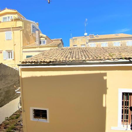 Mary'S Melodies At Corfu Old Town Extérieur photo