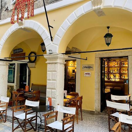 Mary'S Melodies At Corfu Old Town Extérieur photo