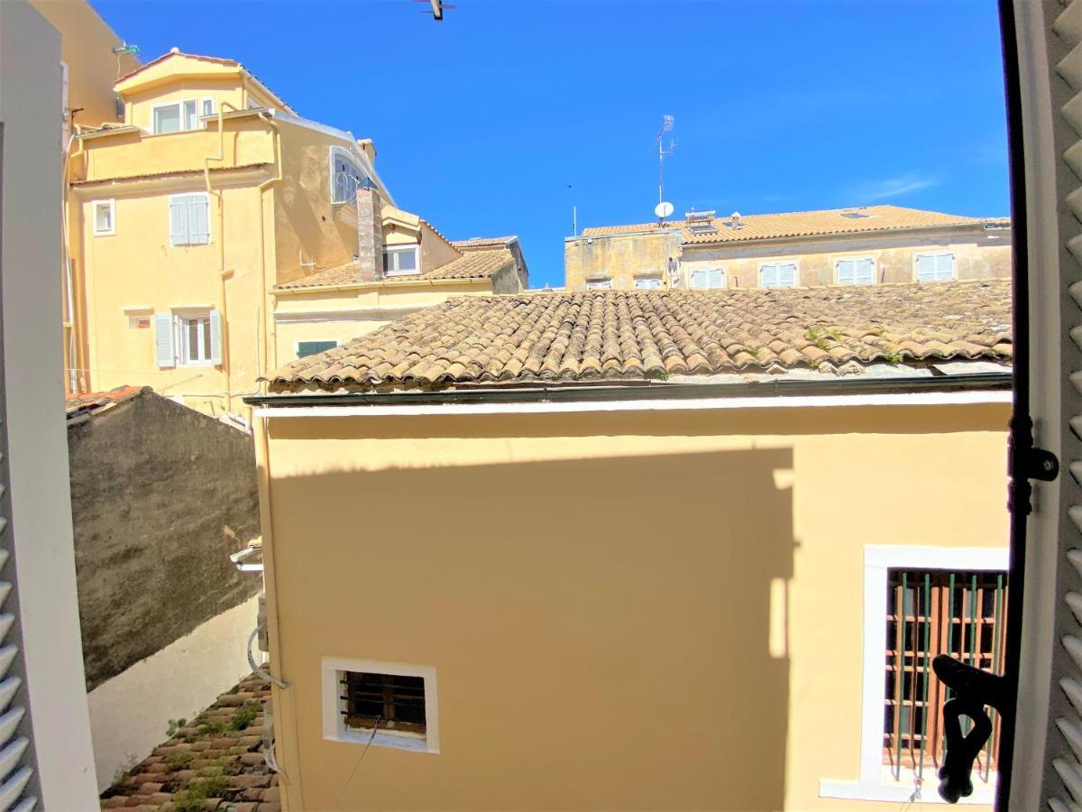 Mary'S Melodies At Corfu Old Town Extérieur photo