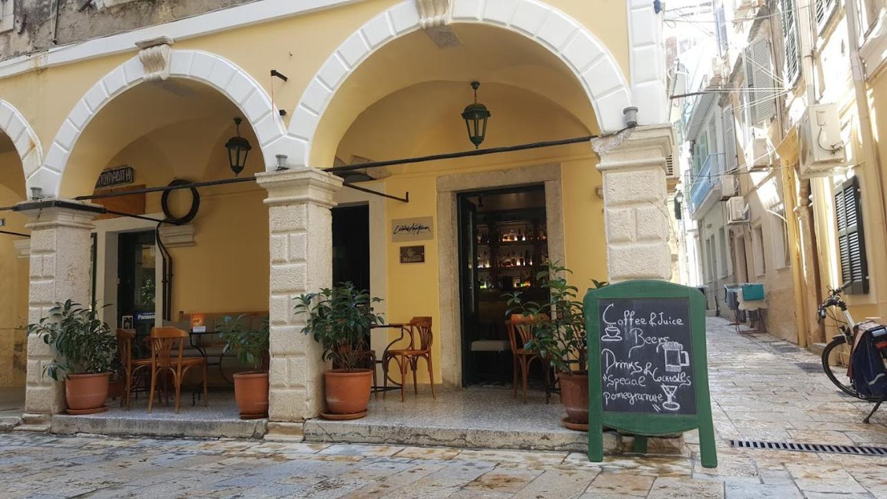 Mary'S Melodies At Corfu Old Town Extérieur photo